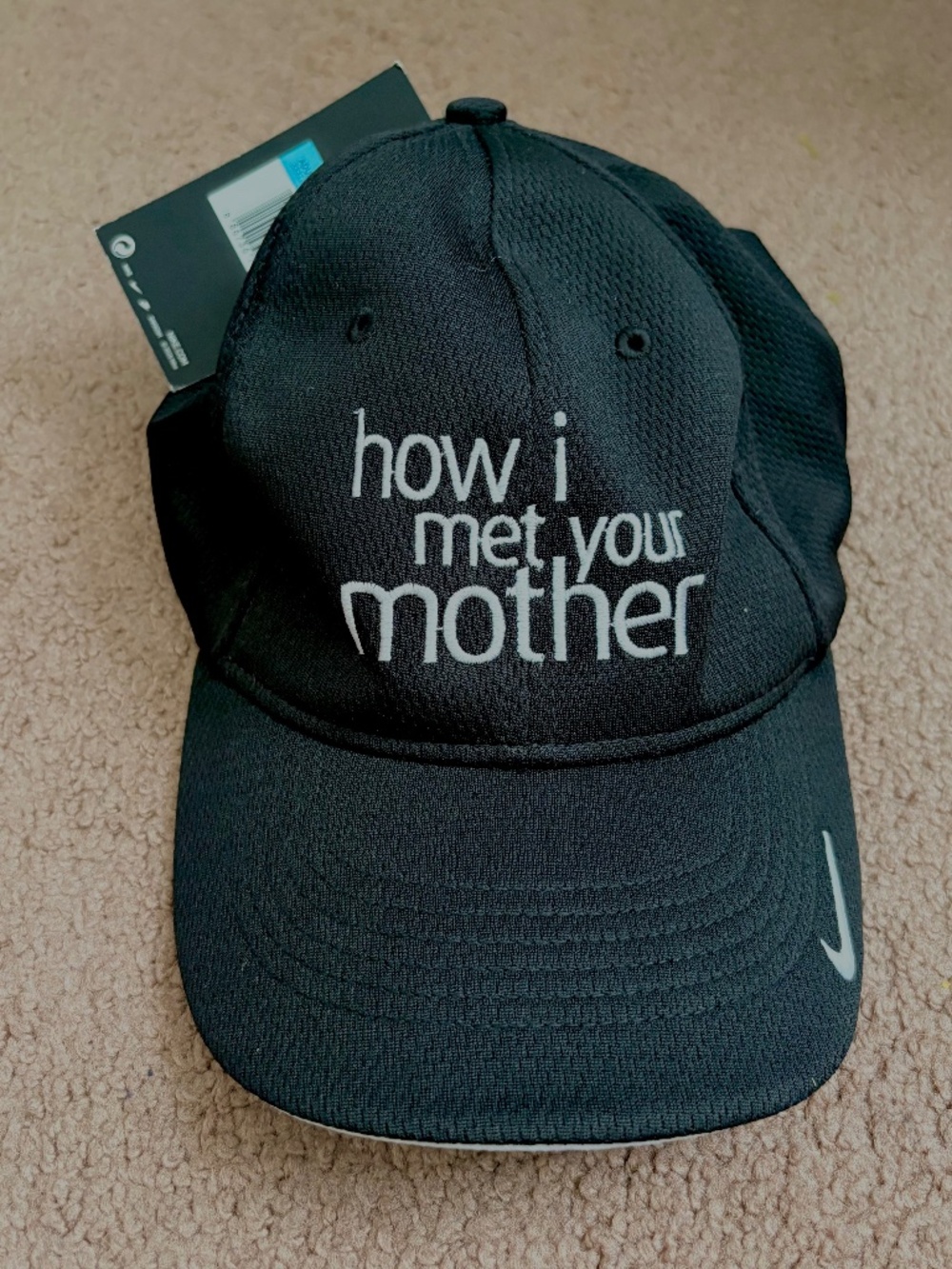 How I Met Your Mother Exclusive Promotional Nike Golf Hat Cap Black M/L Rare NWT